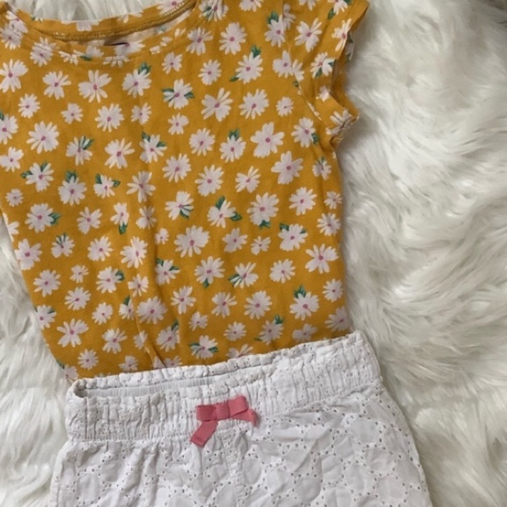 3/$30 Yellow floral shirt and white eyelet shorts spring summer